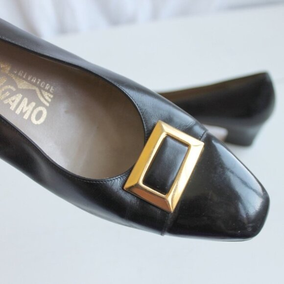 Salvatore Ferragamo Low Heel Pumps  Black Size 9 - Picture 11 of 16